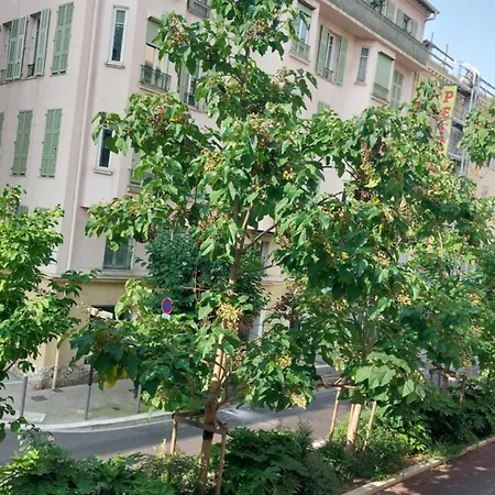- Duplex Carre D'or - 100m Promenade Des Апартаменты