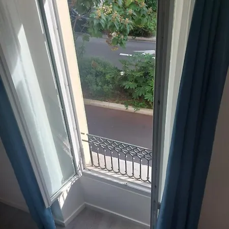 - Duplex Carre D'or - 100m Promenade Des