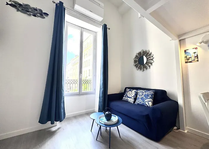 - Duplex Carre D'or - 100m Promenade Des