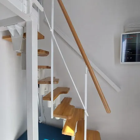 - Duplex Carre D'or - 100m Promenade Des アパート